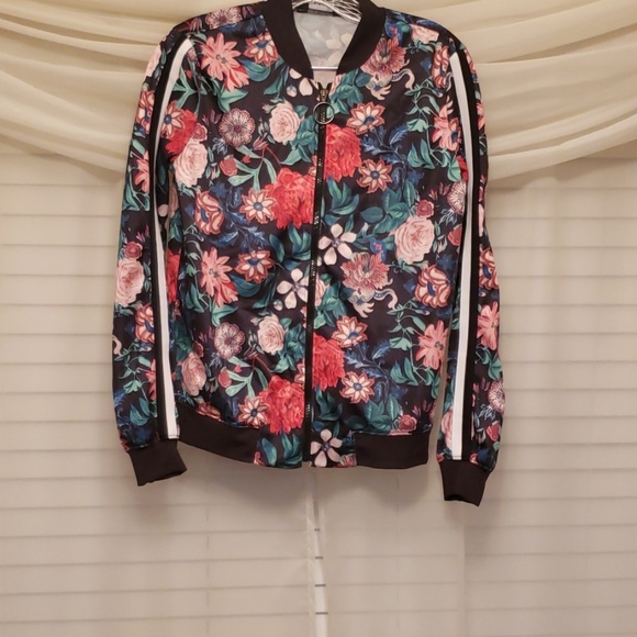 project RUNWAY Other - Project Runway Jogging Suit.